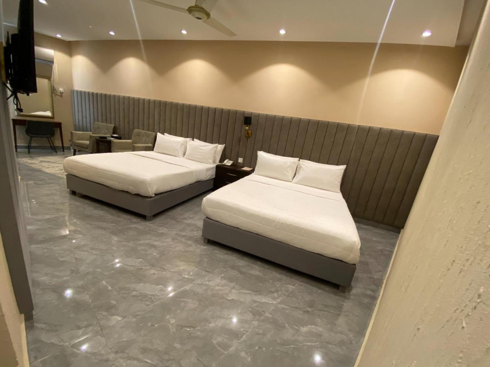 白沙瓦 Vip Express酒店 外观 照片